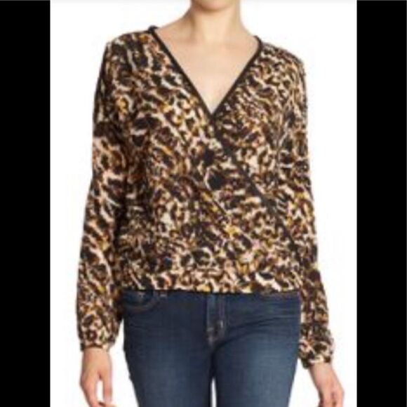 Patterson J. Kincaid. Surplice leopard top. New - Picture 11 of 12